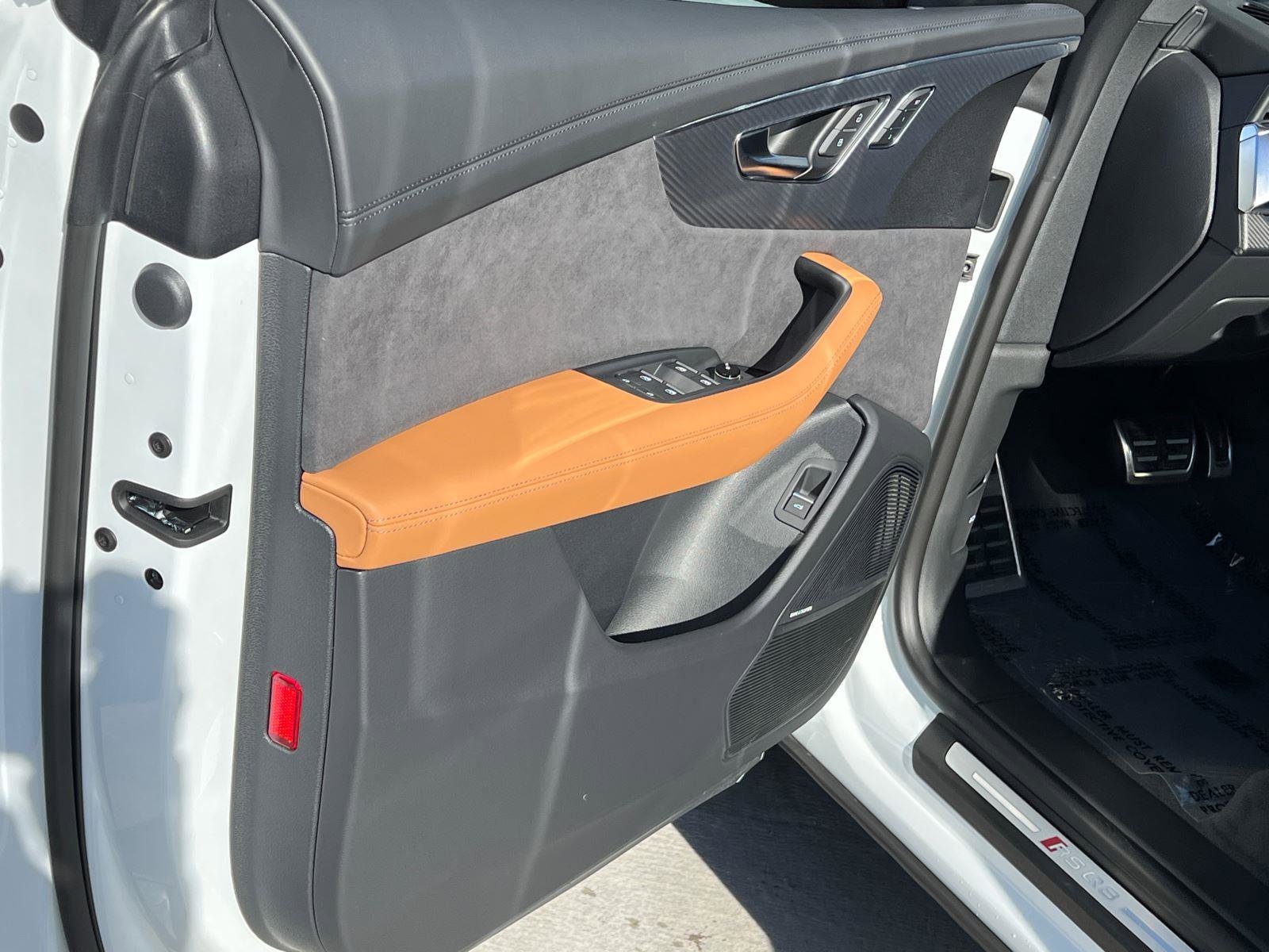 New 2026 Audi RS Q8 performance image 10