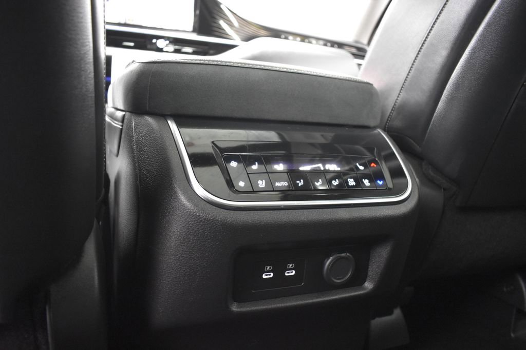 Used 2025 INFINITI QX80 Sensory AWD/4WD image 42