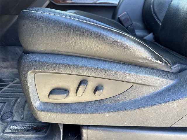 Used 2015 GMC Sierra 2500 SLT w/ Duramax Plus Package image 12