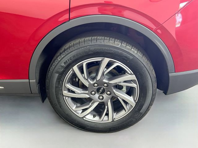 Used 2025 Lincoln Corsair AWD w/ Equipment Group 101A image 27