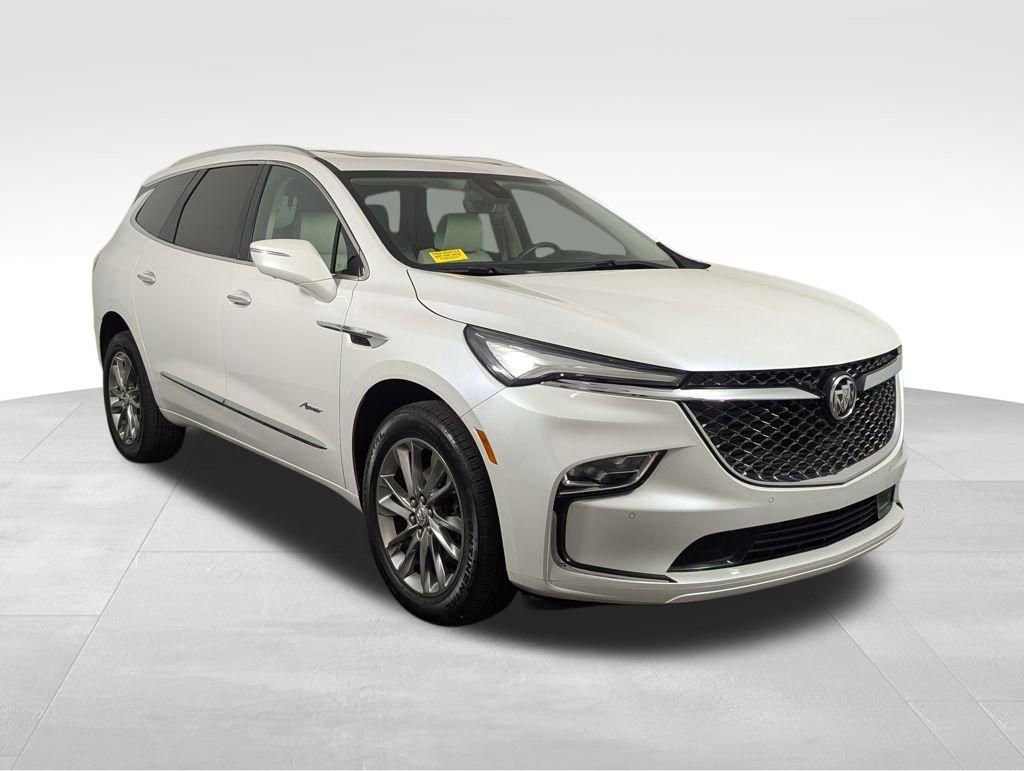 Used 2023 Buick Enclave Avenir w/ Avenir Technology Package image 29