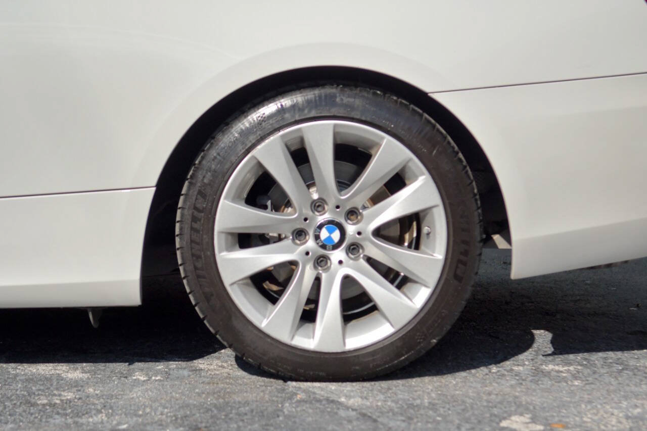 Used 2012 BMW 328i Convertible RWD image 10