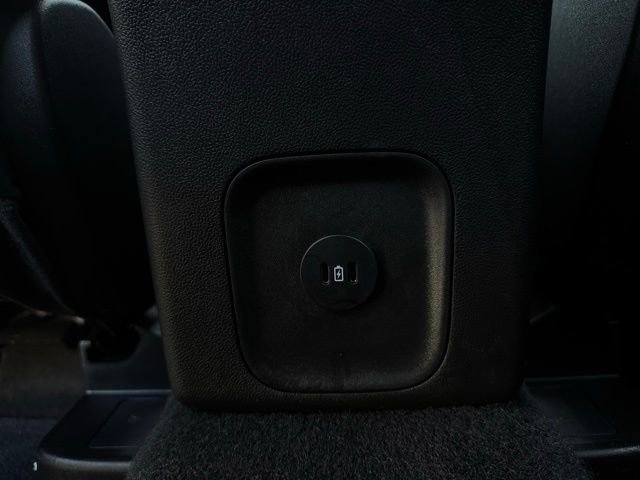 Used 2025 Ford Escape ST-Line image 20