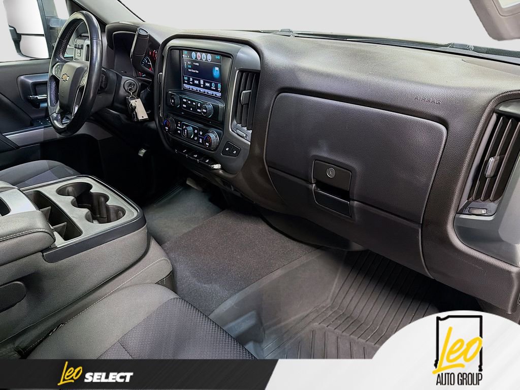 Used 2019 Chevrolet Silverado 1500 LT w/ All Star Edition image 27
