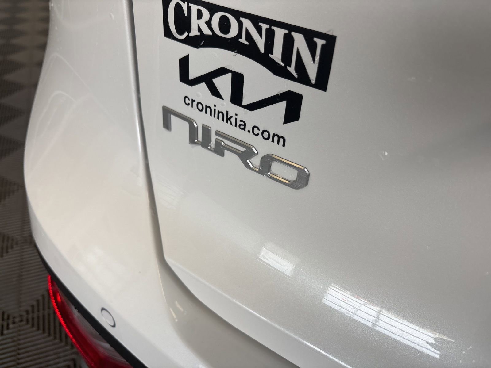 New 2025 Kia Niro EX image 8