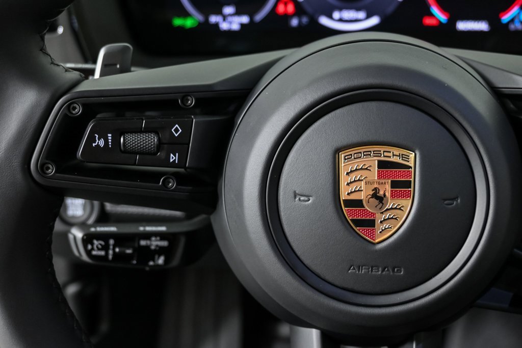 New 2025 Porsche Panamera image 11