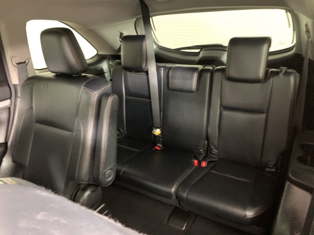 Used 2018 Toyota Highlander XLE AWD/4WD image 32