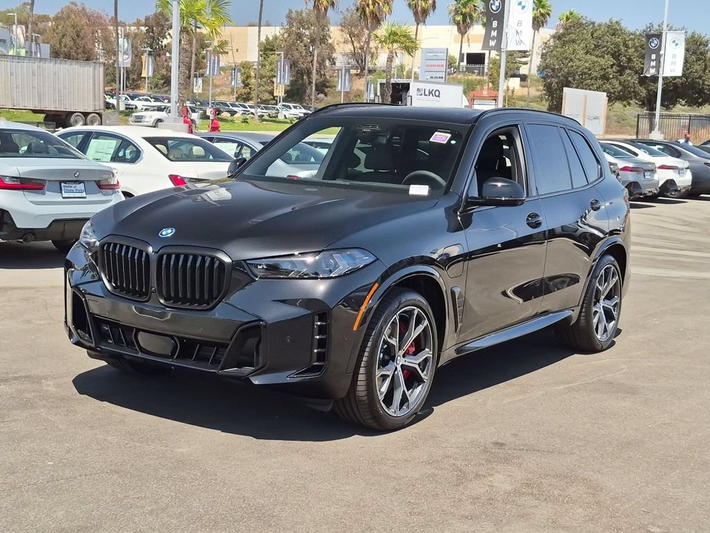 New 2026 BMW X5 xDrive50e w/ Executive Package AWD/4WD image 2