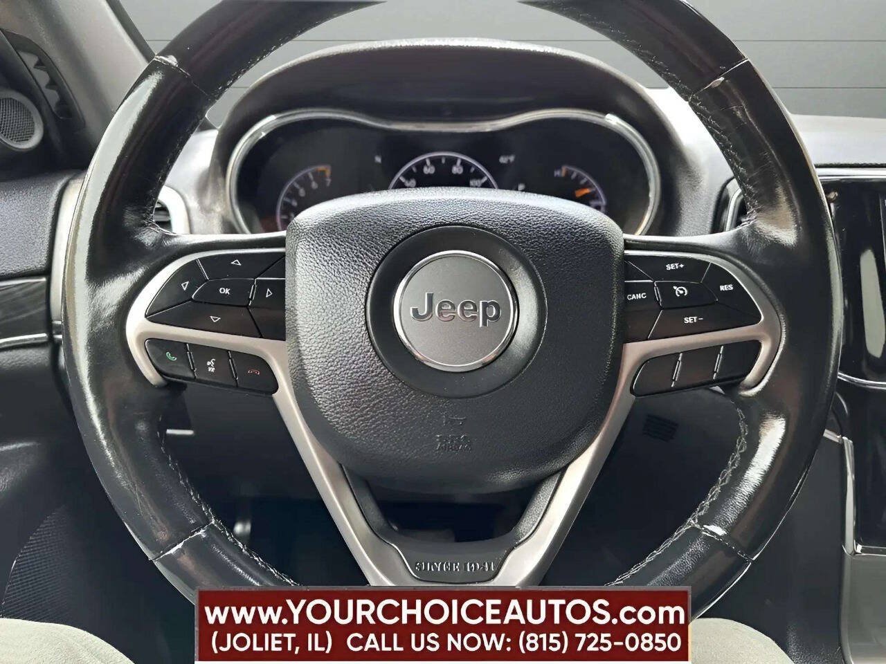Used 2019 Jeep Grand Cherokee Limited AWD/4WD image 27