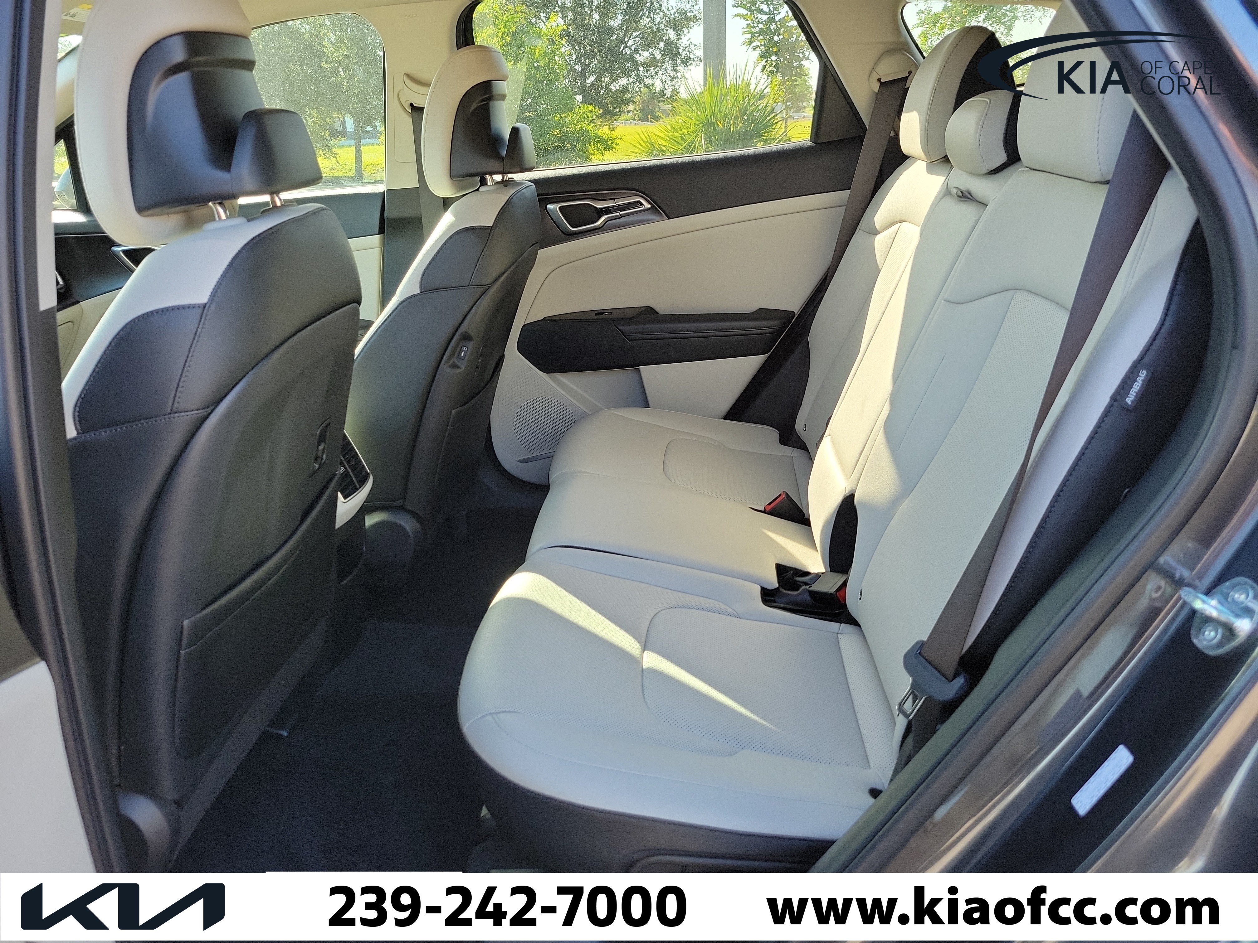 Certified 2024 Kia Sportage EX FWD image 11