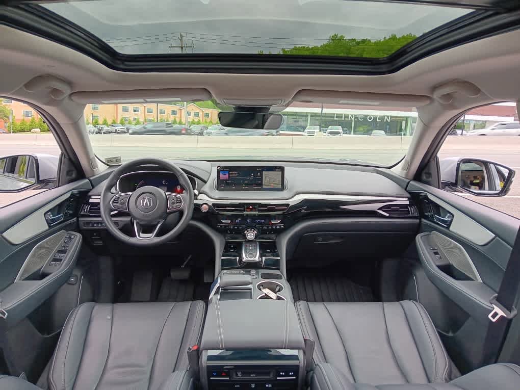 Used 2023 Acura MDX SH-AWD w/ Technology Package image 23