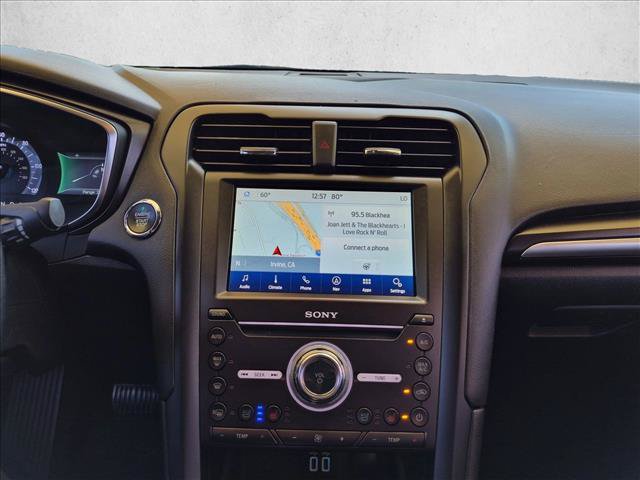 Used 2020 Ford Fusion Energi Titanium FWD image 12