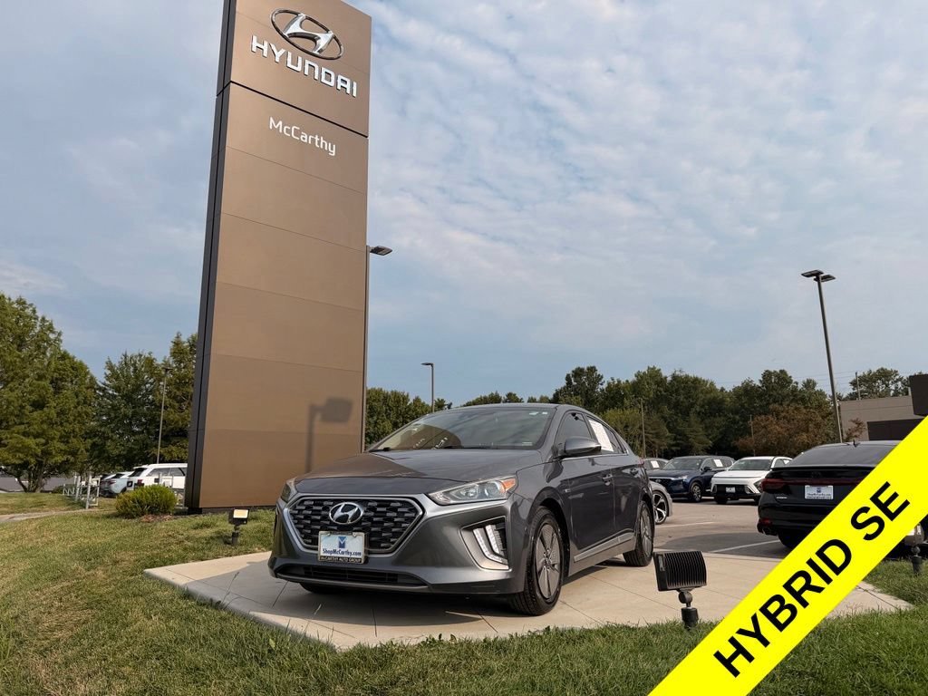 Used 2020 Hyundai Ioniq SE FWD image 1