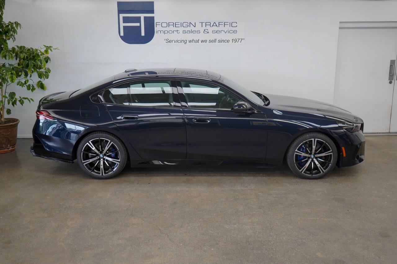 Used 2026 BMW 540i xDrive AWD/4WD image 16