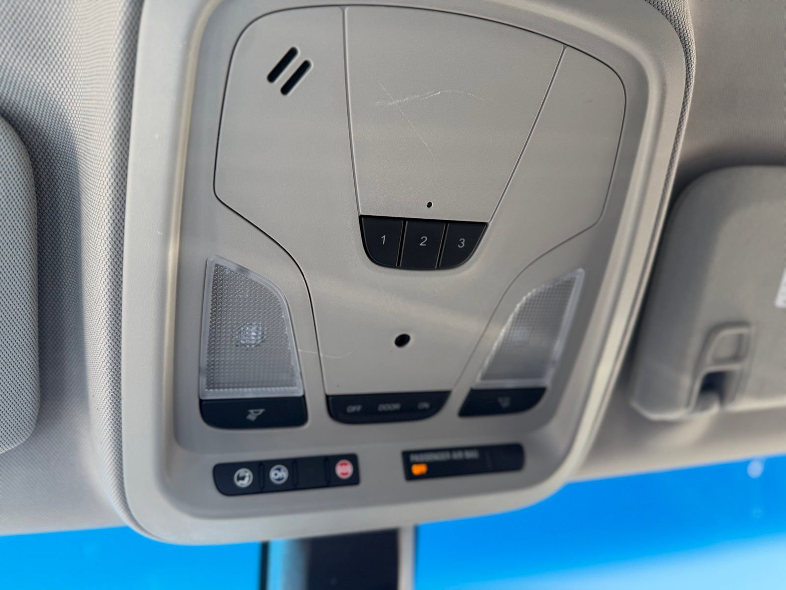 Used 2014 Chevrolet Impala LT w/ Convenience Package image 17