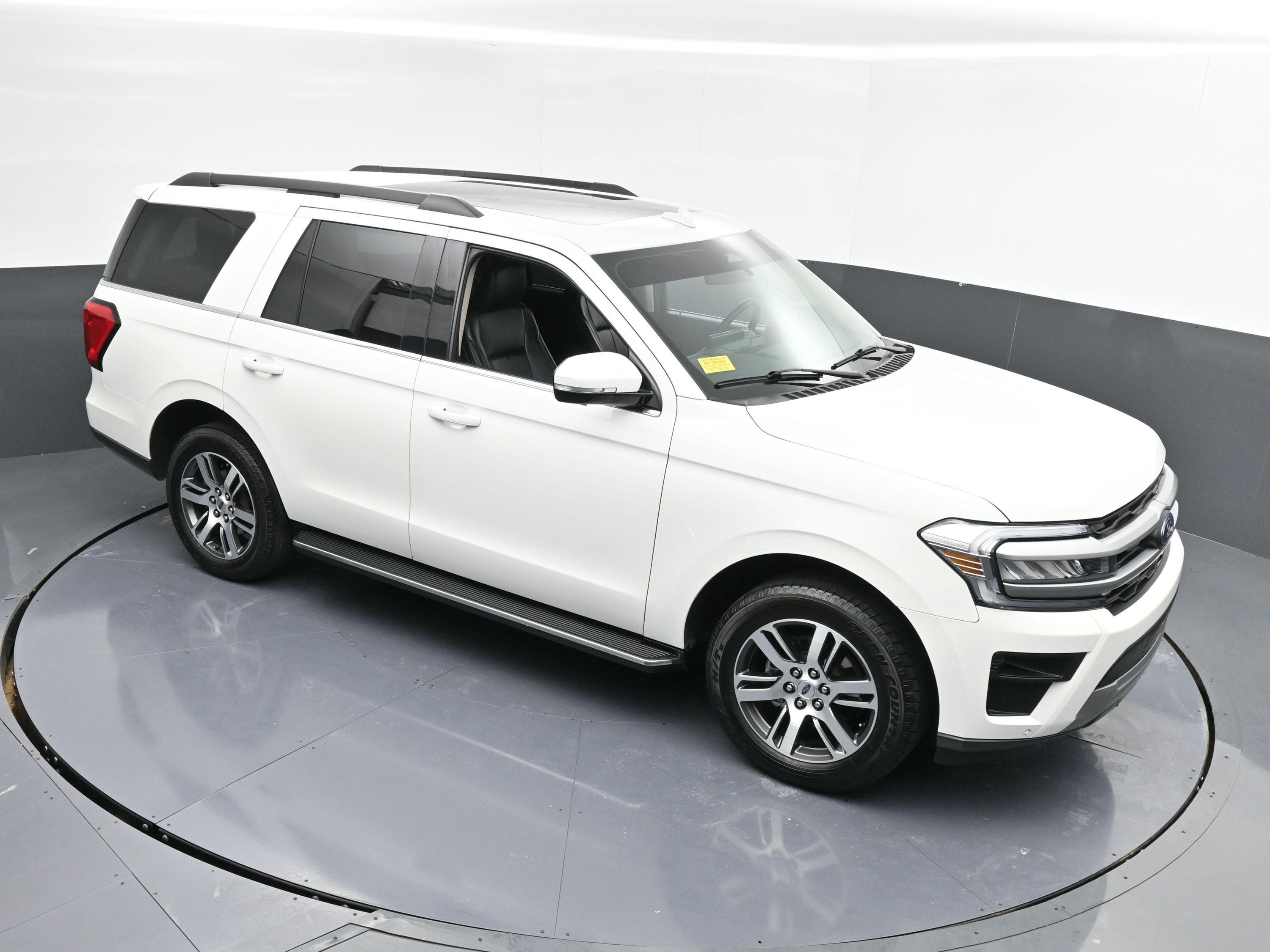 Certified 2022 Ford Expedition XLT image 34