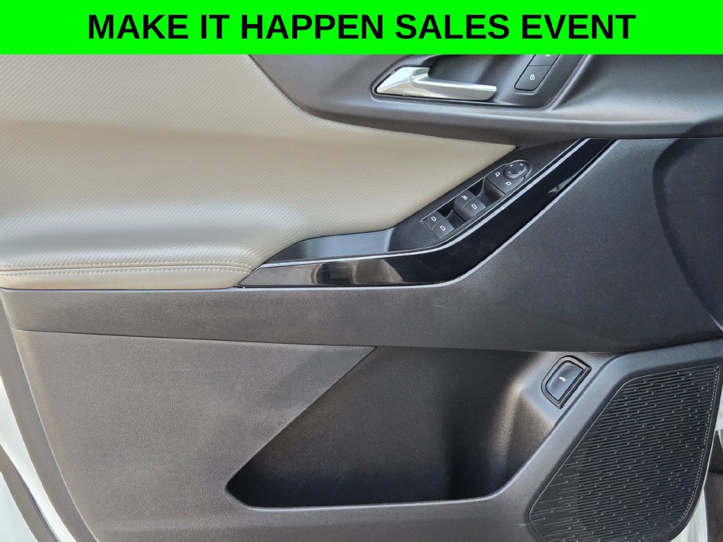 Used 2025 Chevrolet Equinox LT w/ Convenience Package II FWD image 11