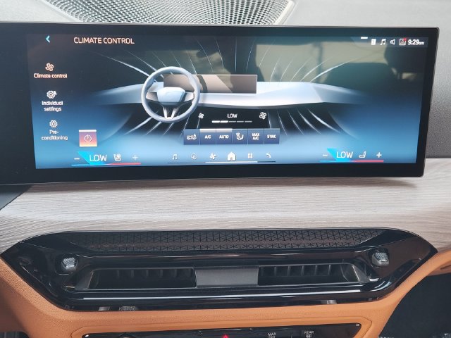 Used 2026 BMW 430i Coupe w/ M Sport Package RWD image 21