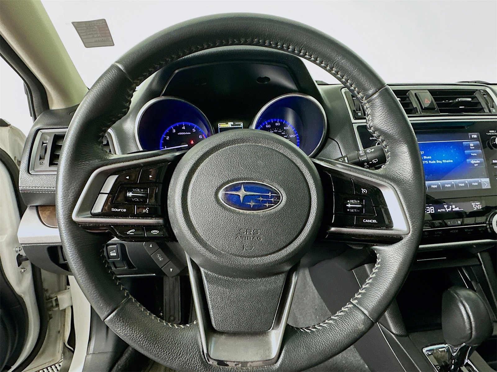 Used 2018 Subaru Outback 2.5i Limited image 12