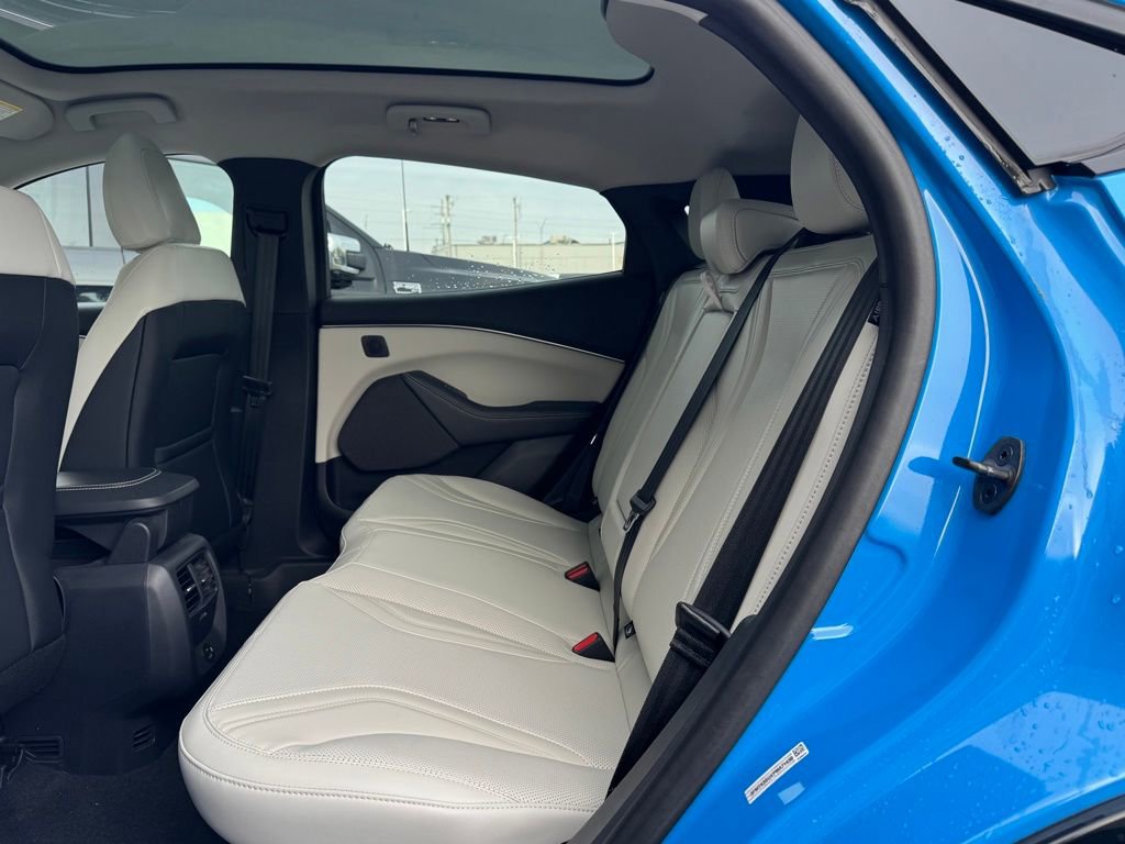 Used 2023 Ford Mustang Mach-E Premium image 29