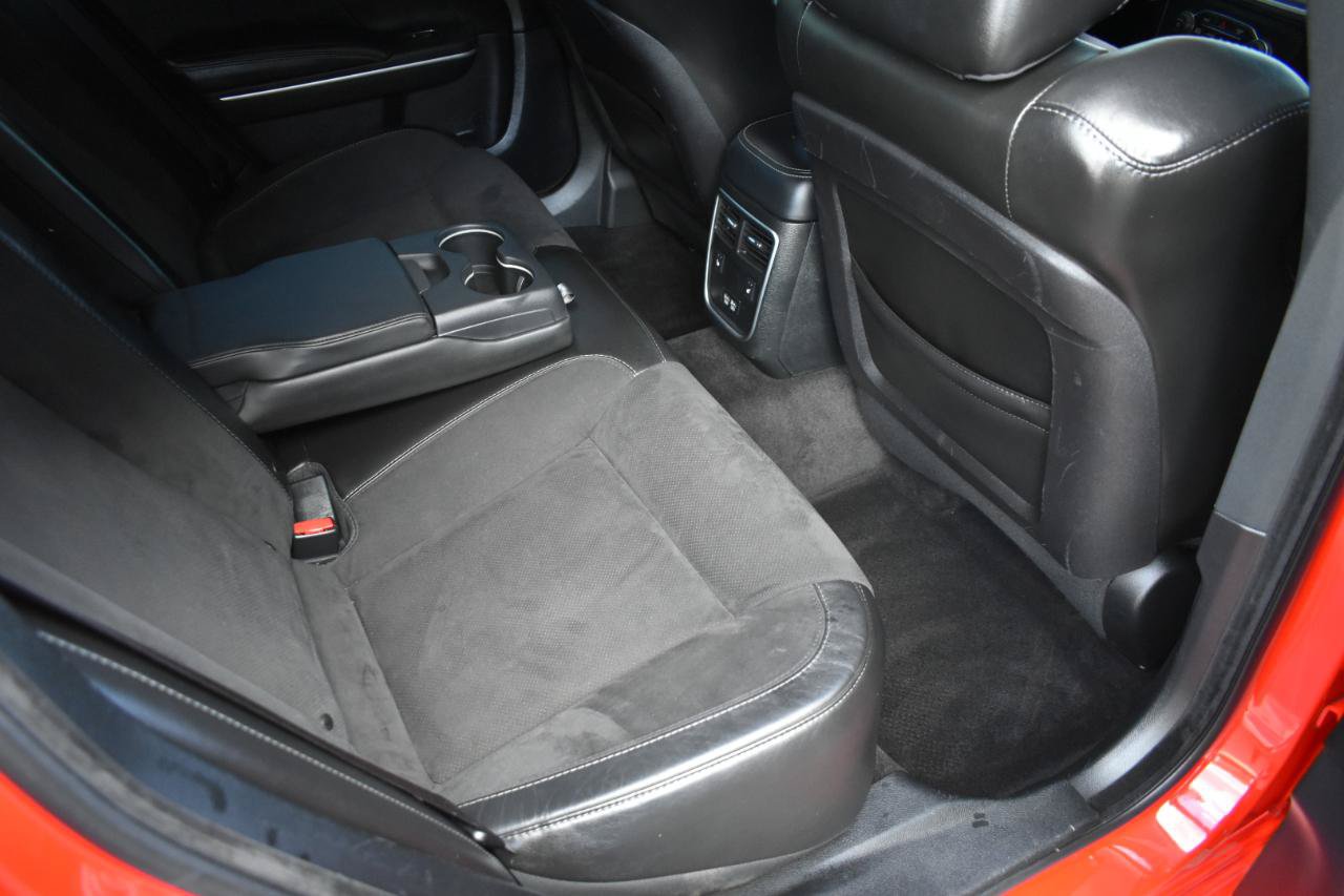Used 2019 Dodge Charger Scat Pack w/ Dynamics Package RWD image 29
