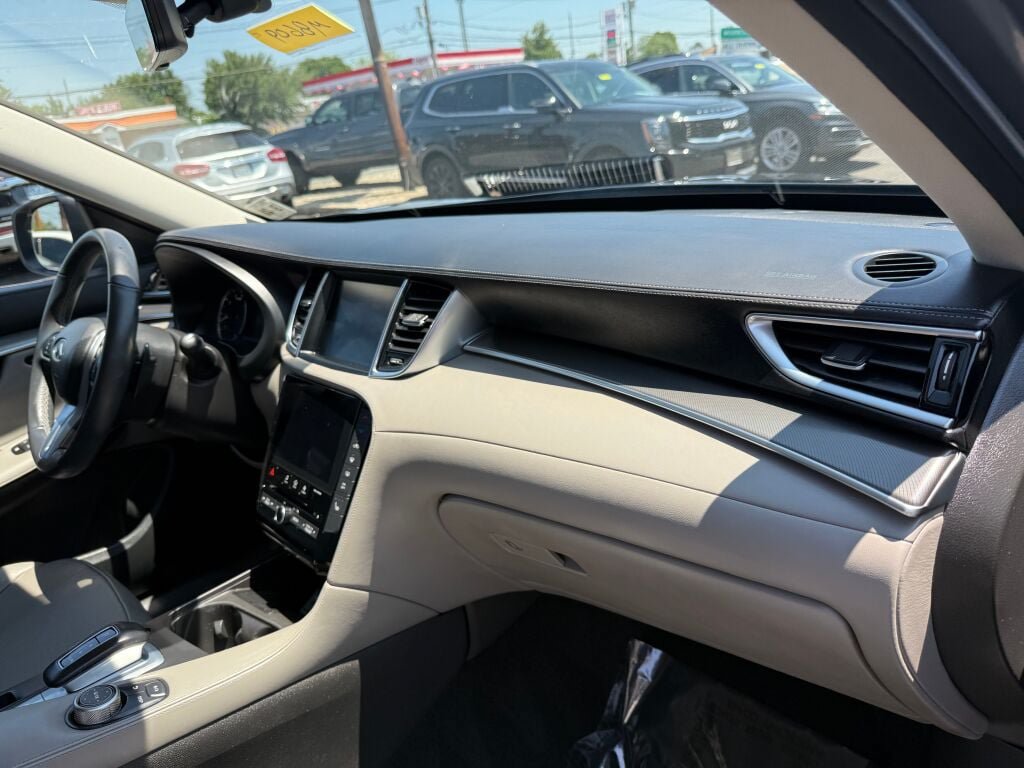 Used 2023 INFINITI QX50 Luxe AWD/4WD image 30