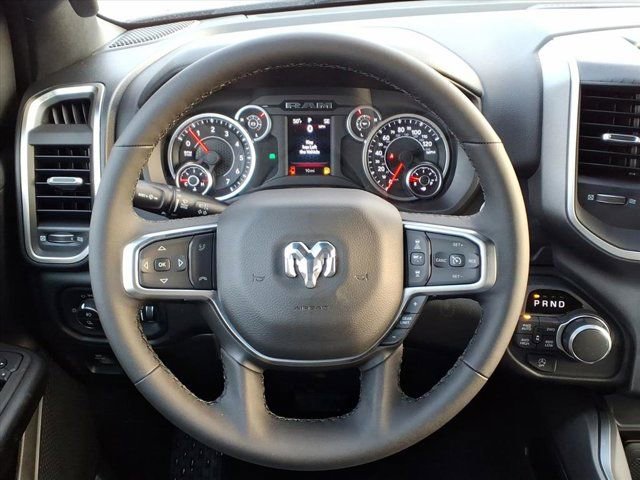 New 2026 RAM 1500 4x4 Crew Cab image 10
