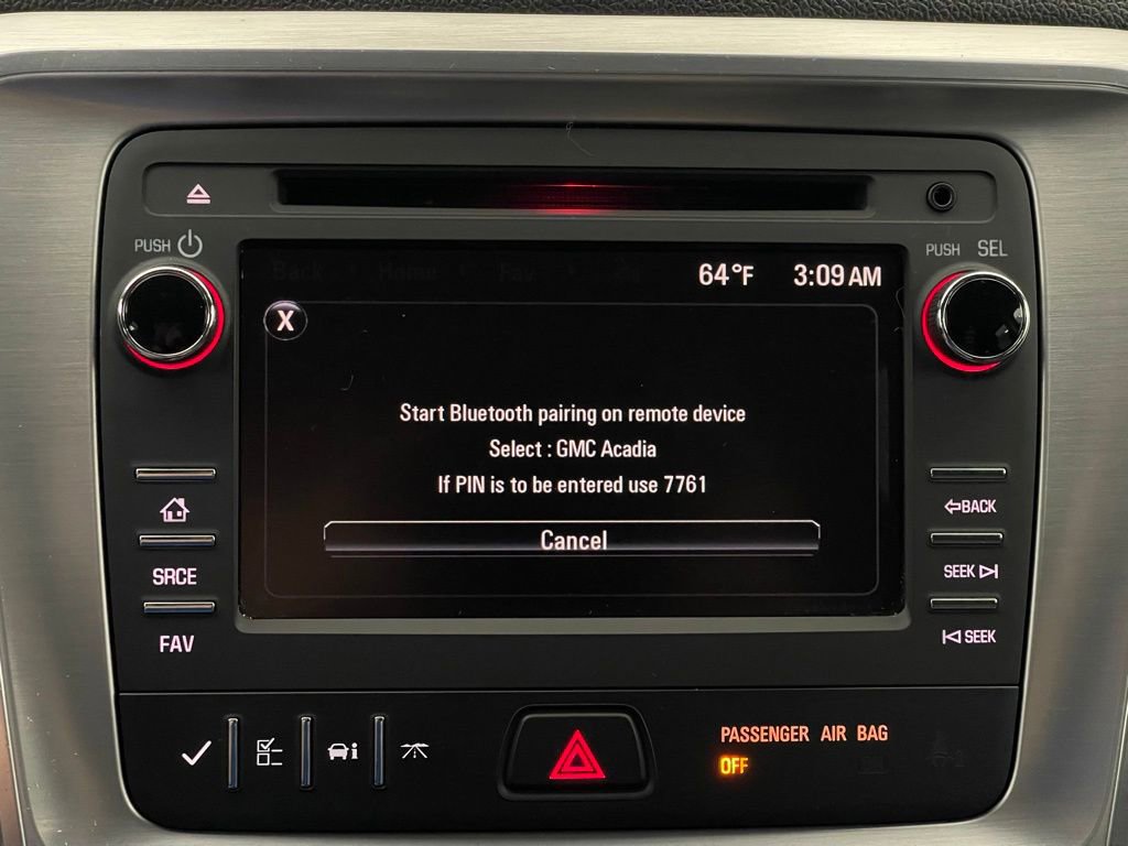 Used 2014 GMC Acadia SLT AWD/4WD image 25