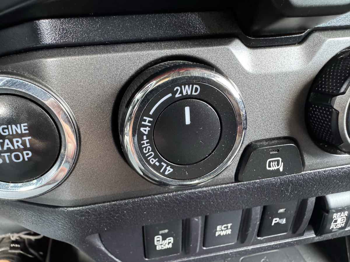 Used 2019 Toyota Tacoma TRD Sport w/ TRD Premium Sport Package image 30