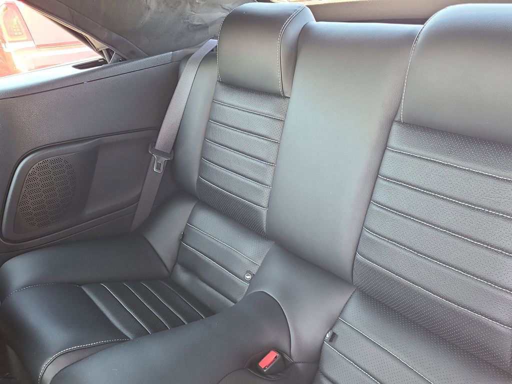 Used 2010 Ford Mustang GT image 17