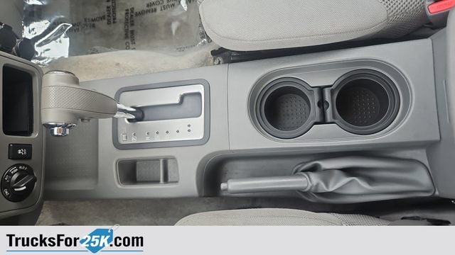 Used 2013 Nissan Frontier SV AWD/4WD image 22