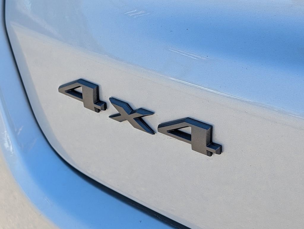 Used 2025 Jeep Compass Trailhawk AWD/4WD image 11