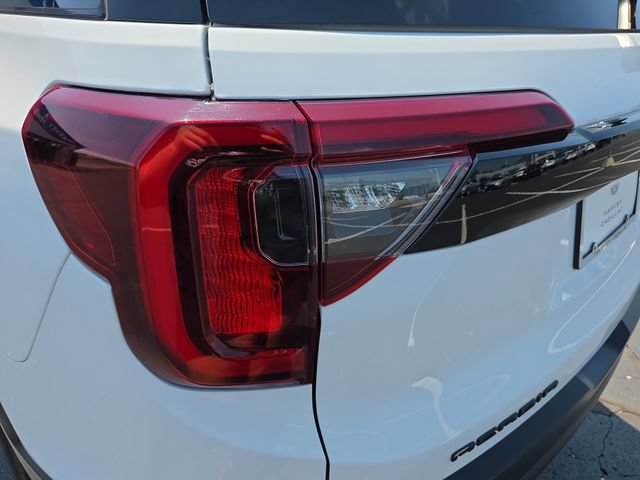 Used 2023 GMC Acadia SLT w/ Elevation Edition AWD/4WD image 37
