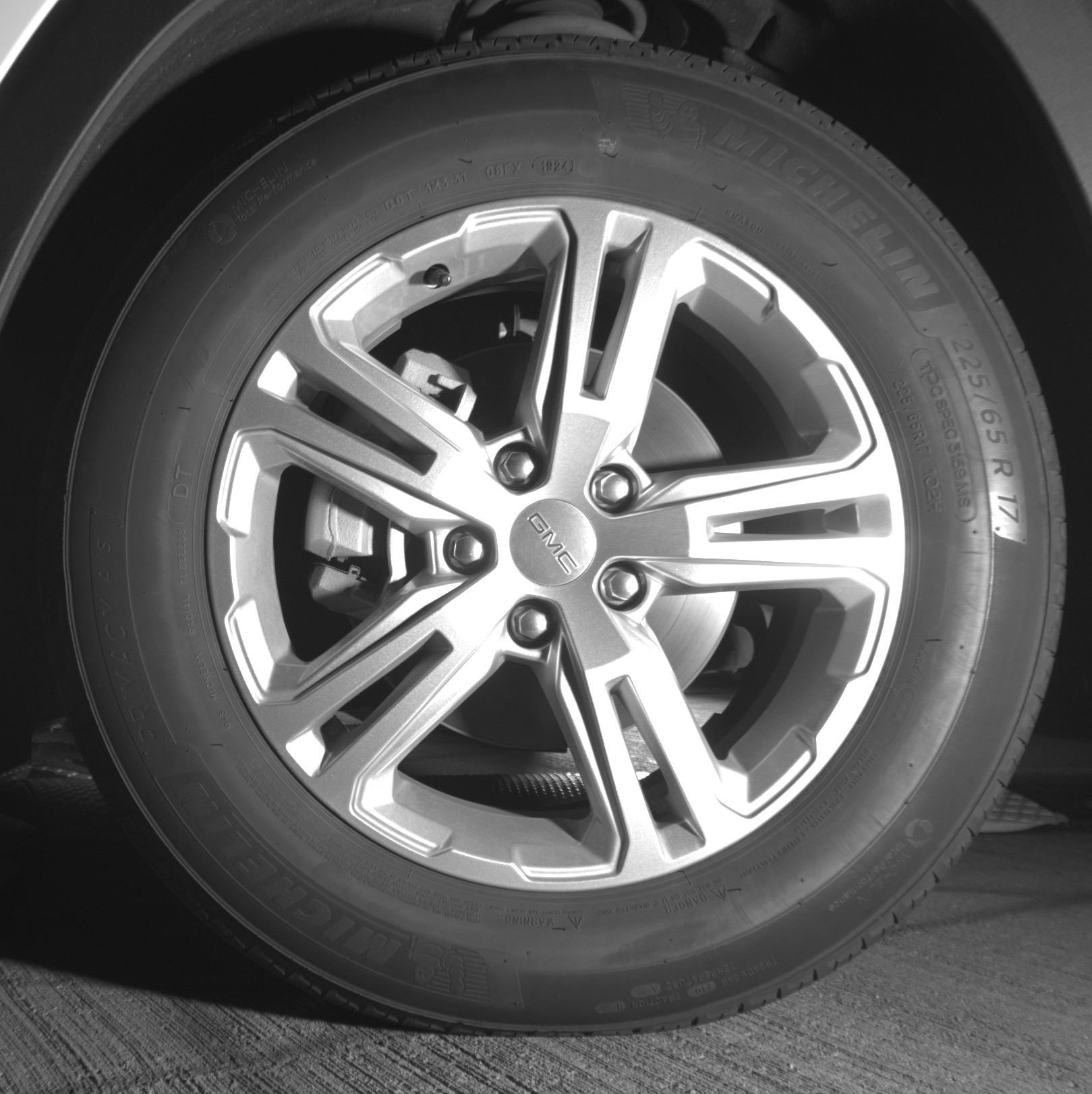 Used 2024 GMC Terrain SLE image 17