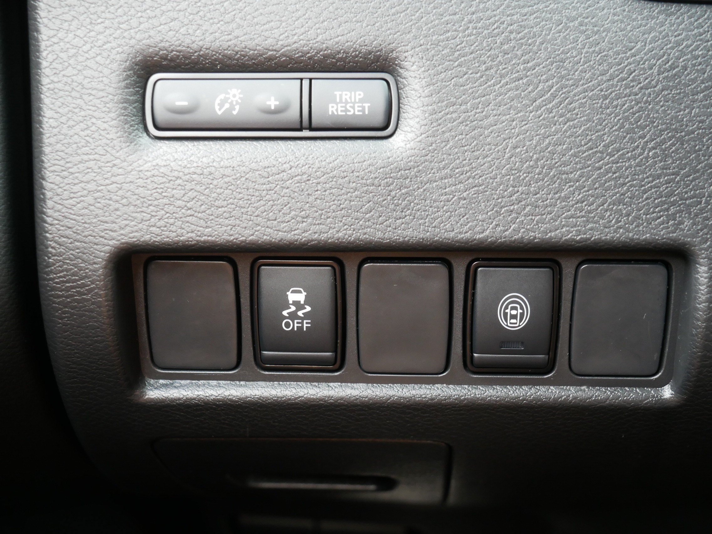 Certified 2024 Nissan Murano SV w/ SV Midnight Edition Package AWD/4WD image 26