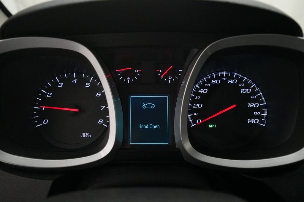 Used 2015 Chevrolet Equinox LS image 2