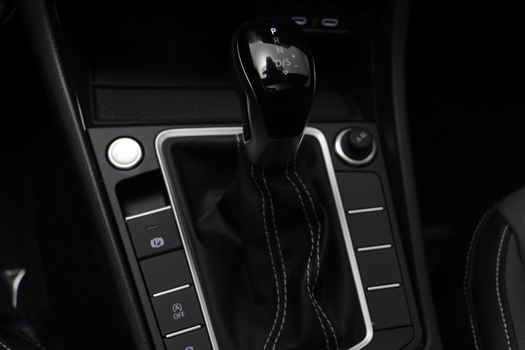 New 2027 Volkswagen Jetta SEL FWD image 13