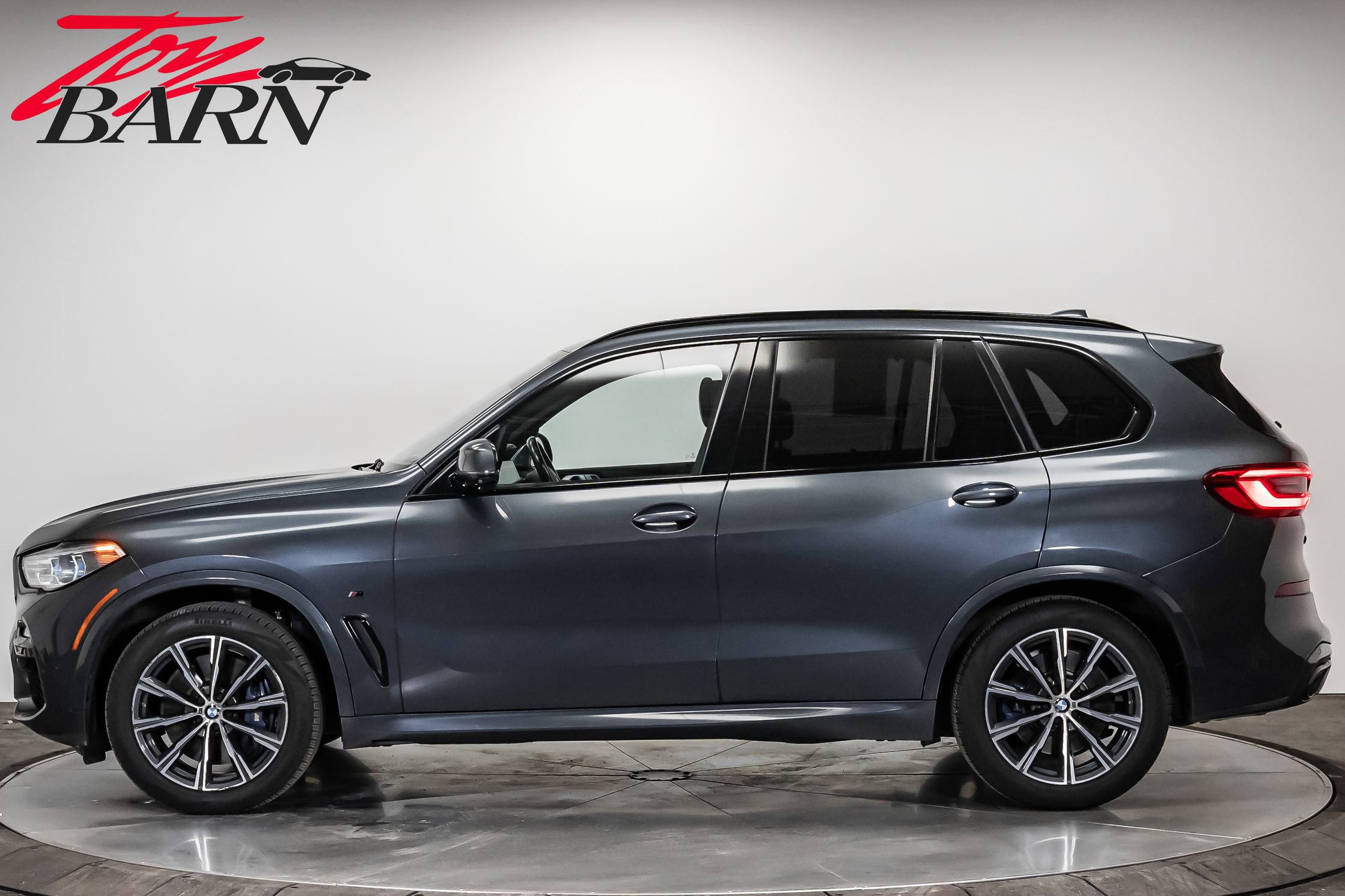Used 2019 BMW X5 xDrive50i w/ M Sport Package video 2