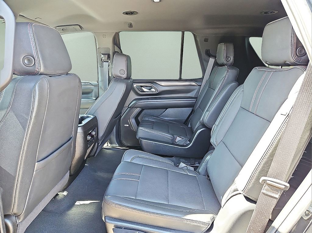 Used 2024 Chevrolet Tahoe RST w/ Luxury Package AWD/4WD image 13