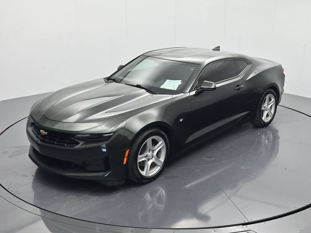Used 2020 Chevrolet Camaro LT RWD image 24