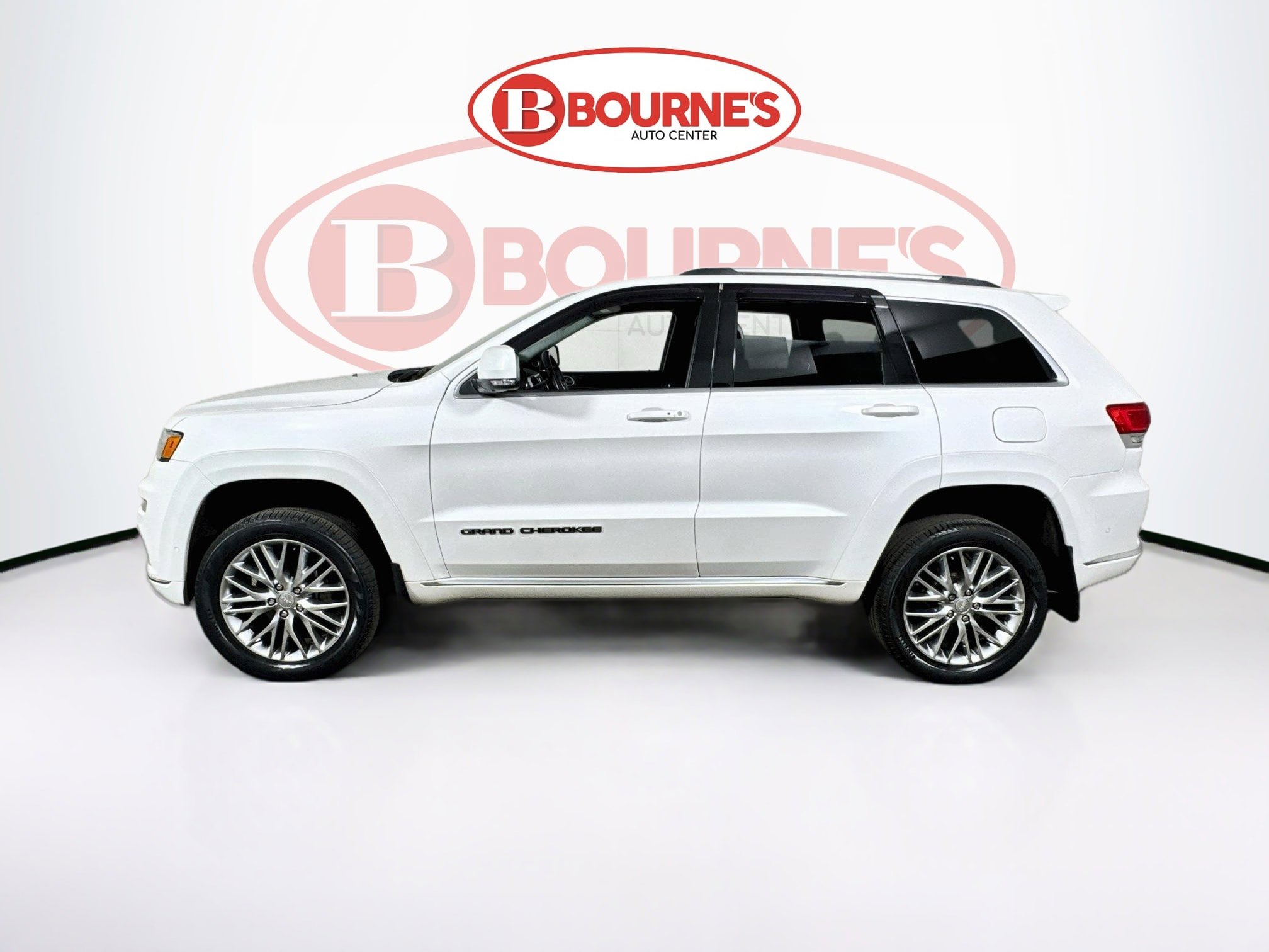 Used 2018 Jeep Grand Cherokee Summit w/ Platinum Series Group AWD/4WD image 9