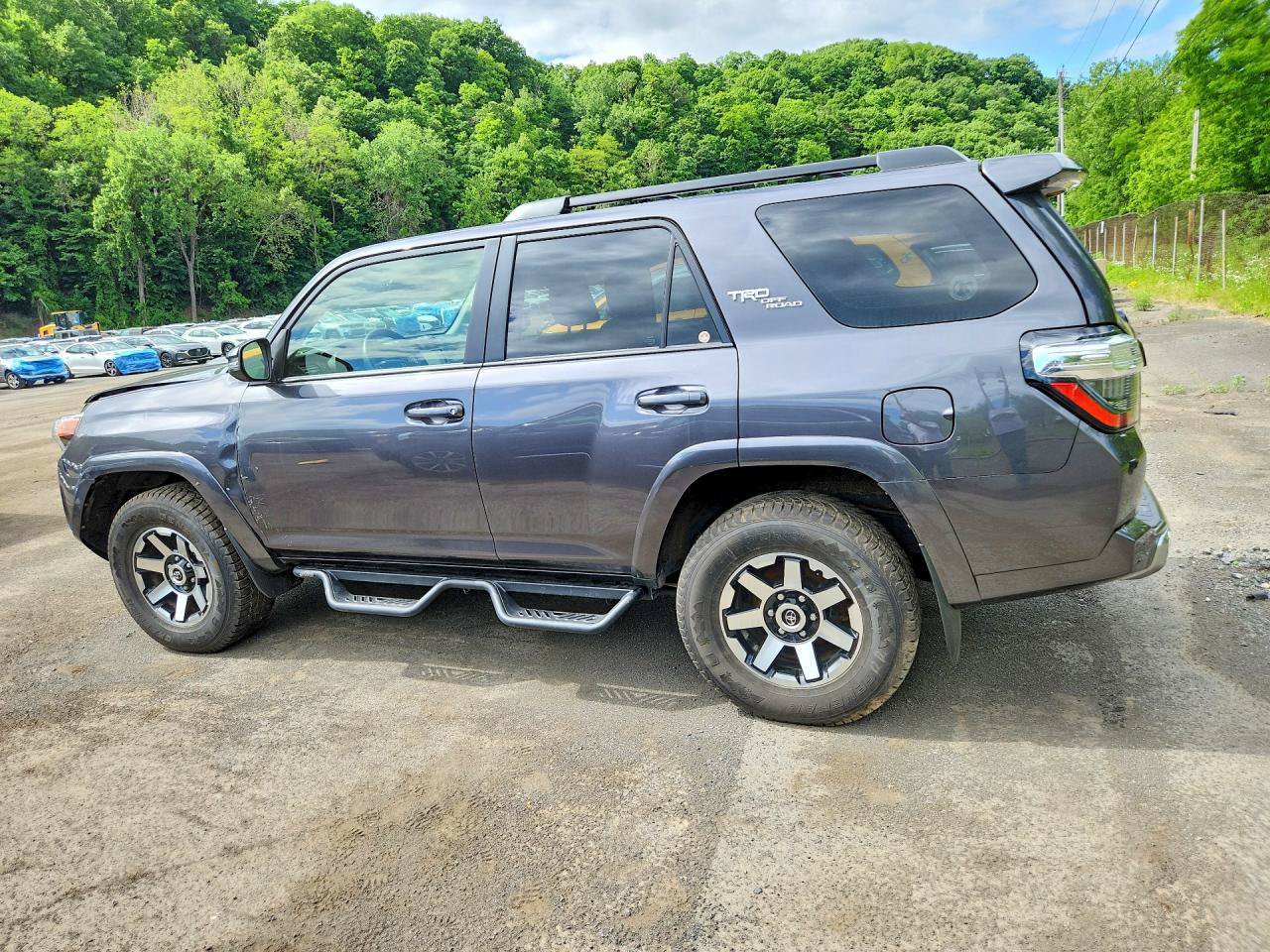 Used 2023 Toyota 4Runner TRD Off-Road Premium w/ Off Road Premium Plus Package AWD/4WD image 4