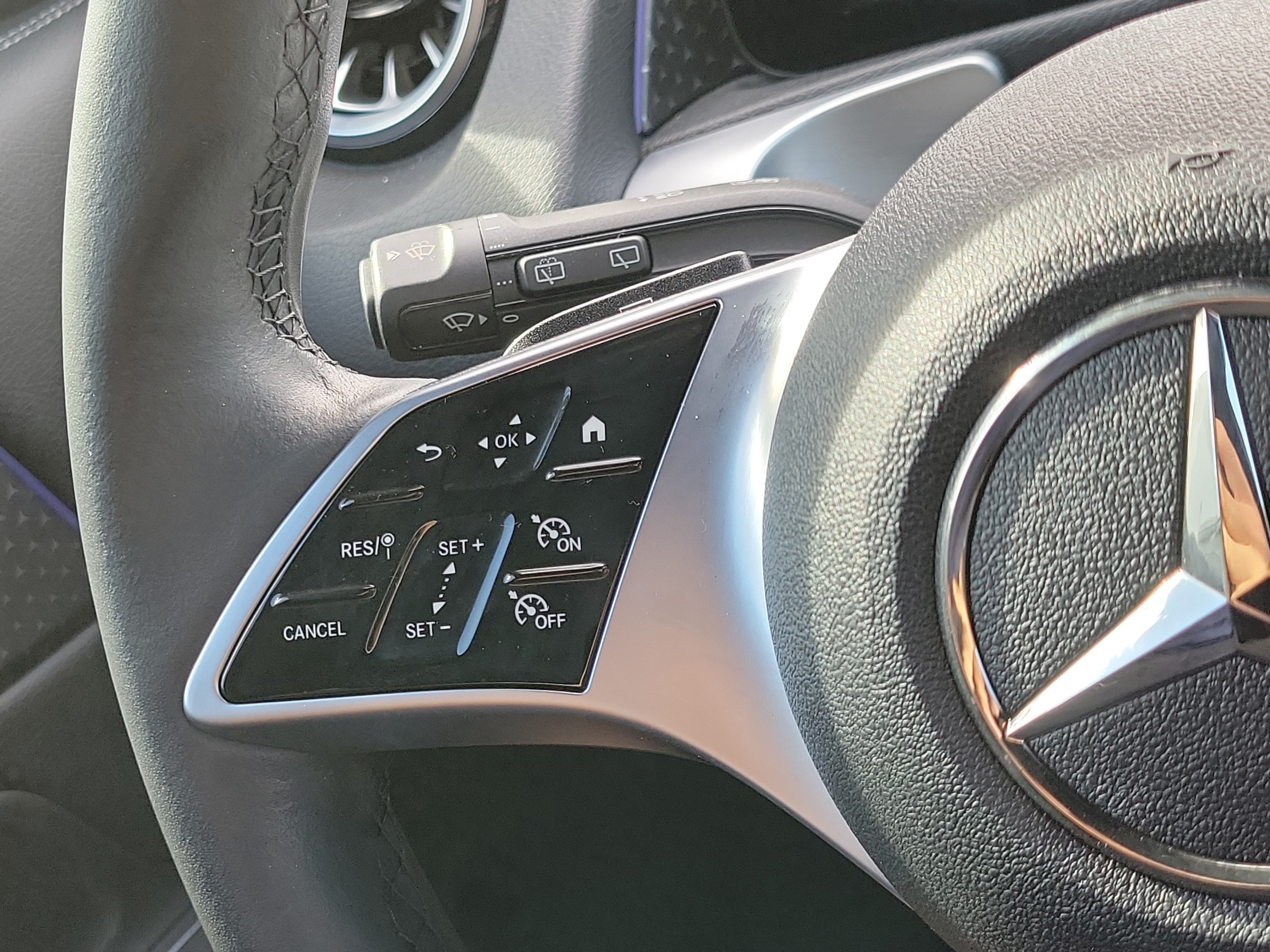 Used 2024 Mercedes-Benz GLB 250 image 21