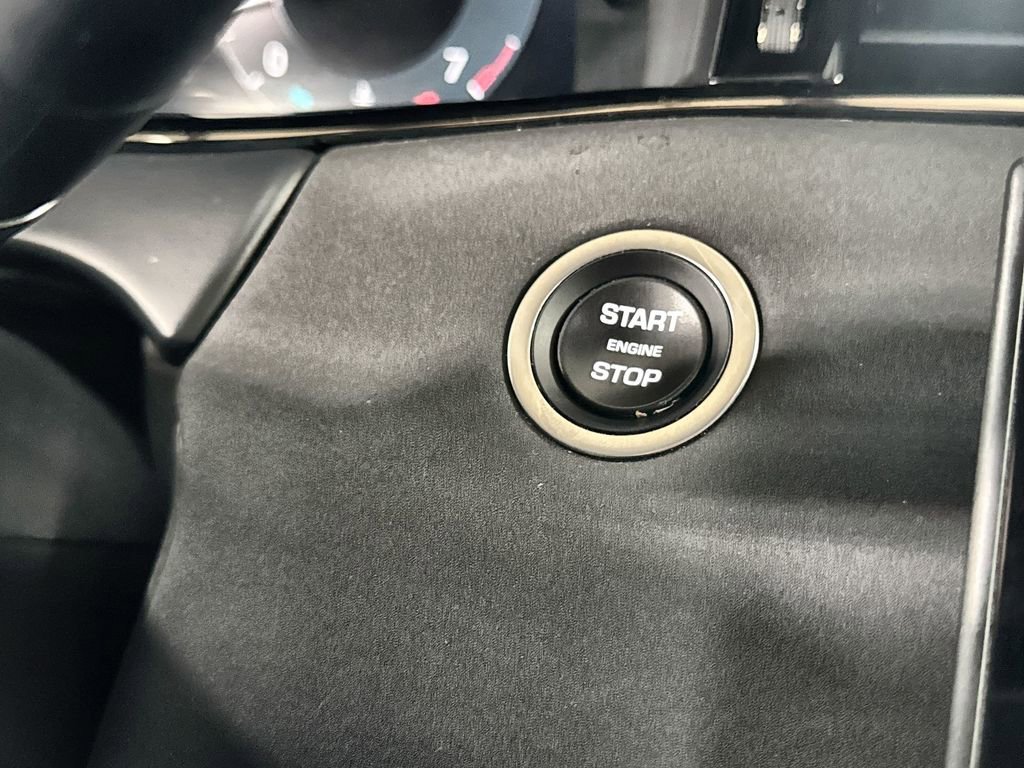 Used 2024 Land Rover Range Rover Evoque S image 24
