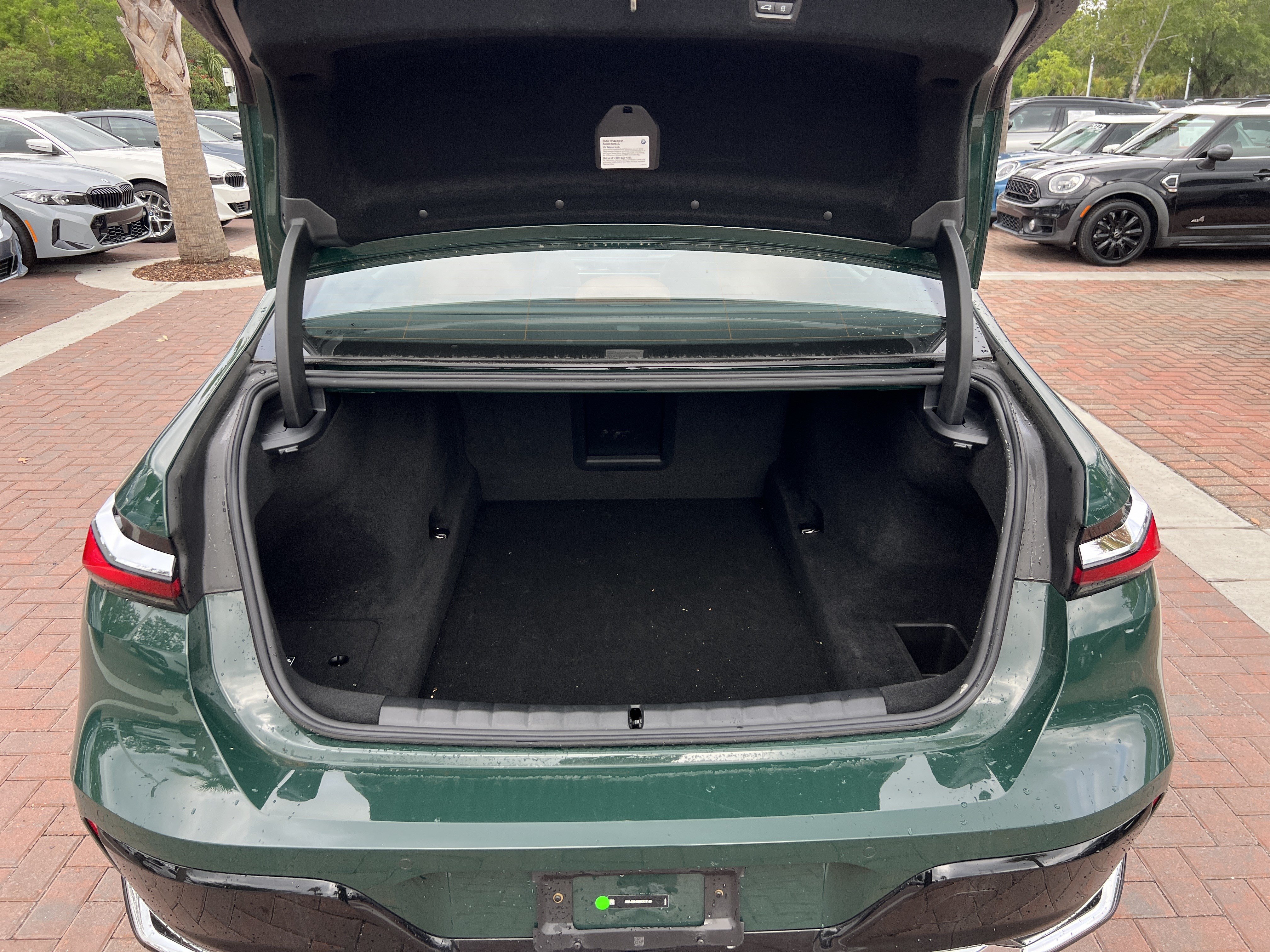 Certified 2024 BMW 740i RWD image 32