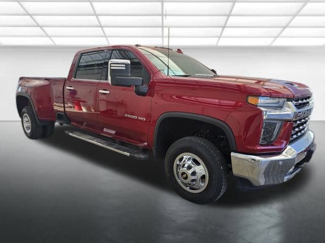 Used 2022 Chevrolet Silverado 3500 LTZ w/ LTZ Plus Package image 7