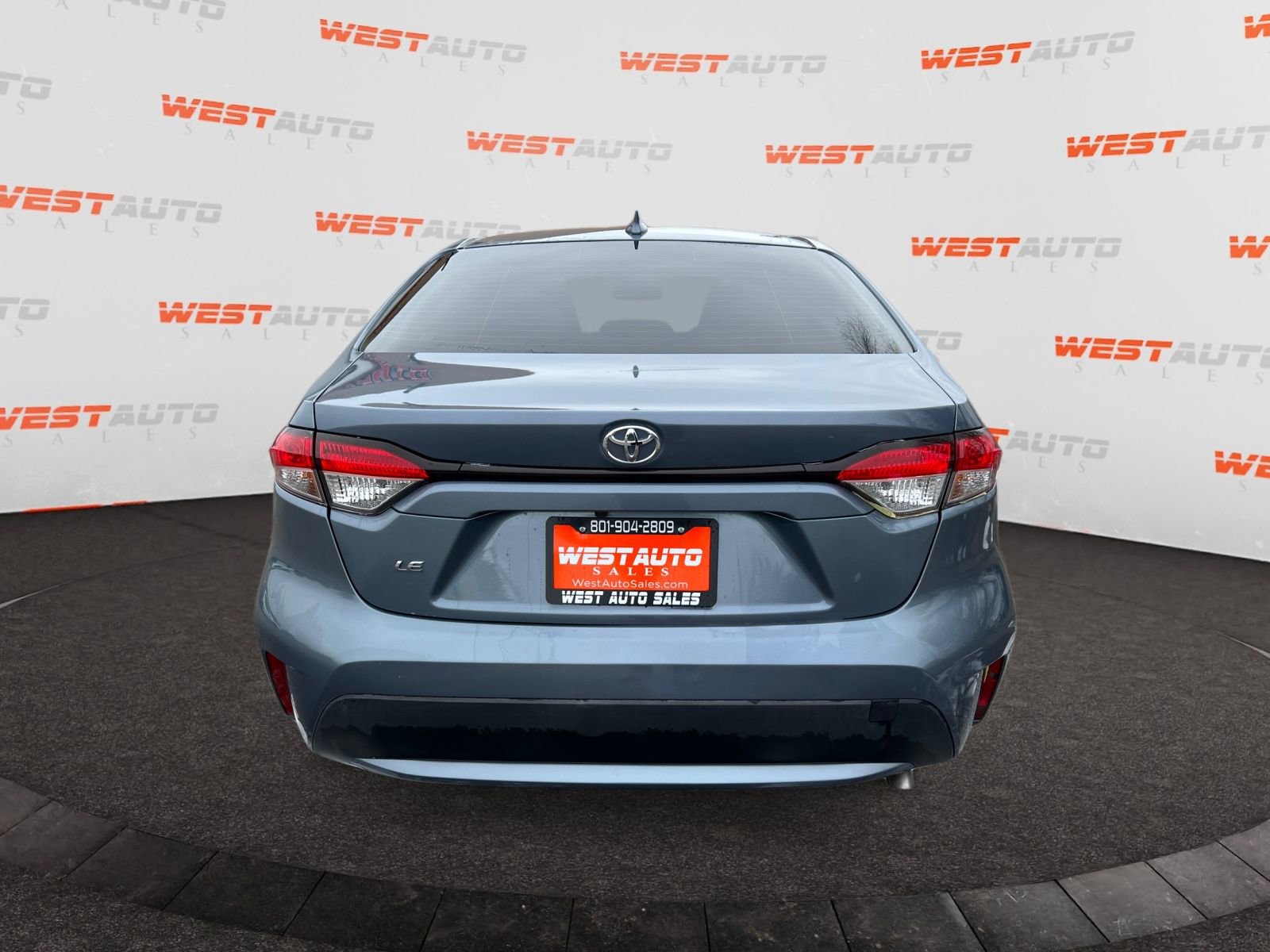 Used 2020 Toyota Corolla LE image 4
