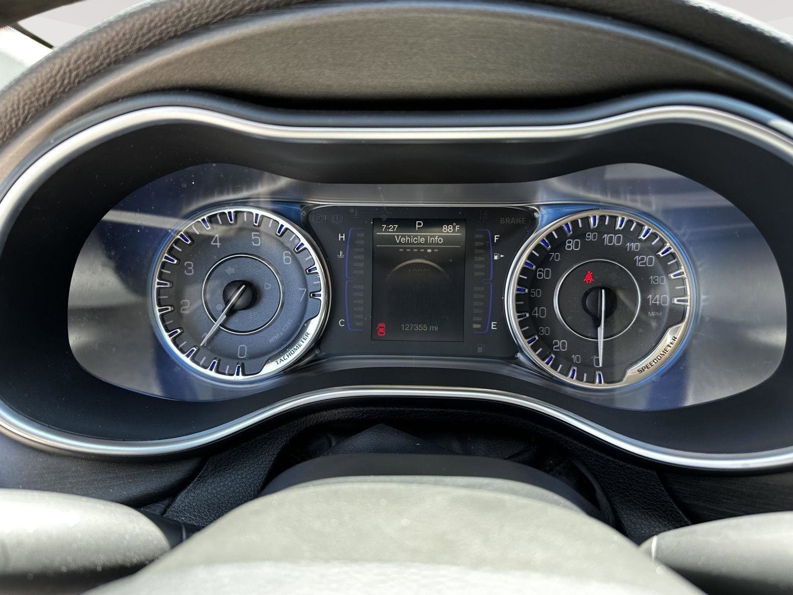 Used 2016 Chrysler 200 Limited w/ Convenience Group FWD image 13