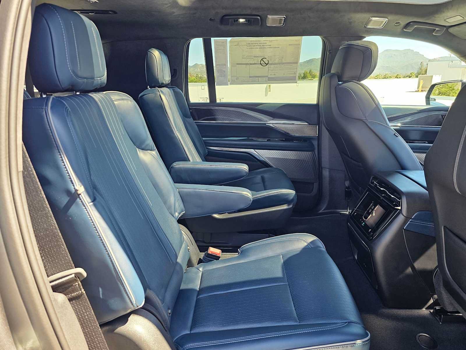 New 2026 Cadillac Escalade IQL Sport 2 w/ LPO, ONYX Package AWD/4WD image 12