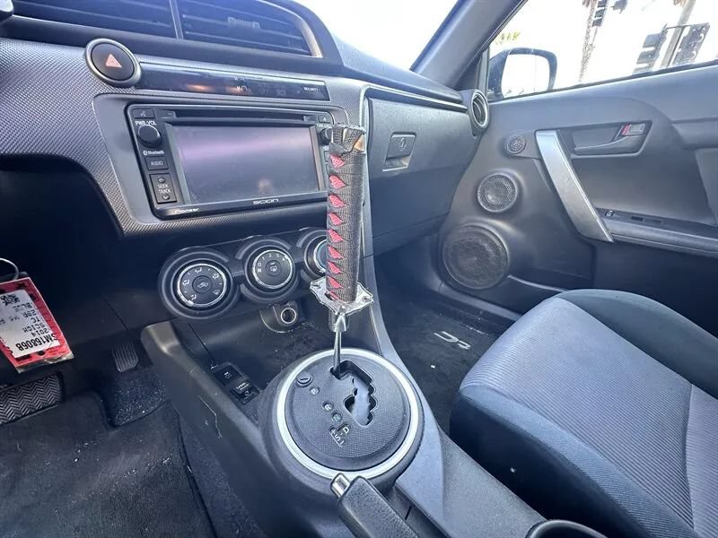 Used 2014 Scion tC FWD image 28